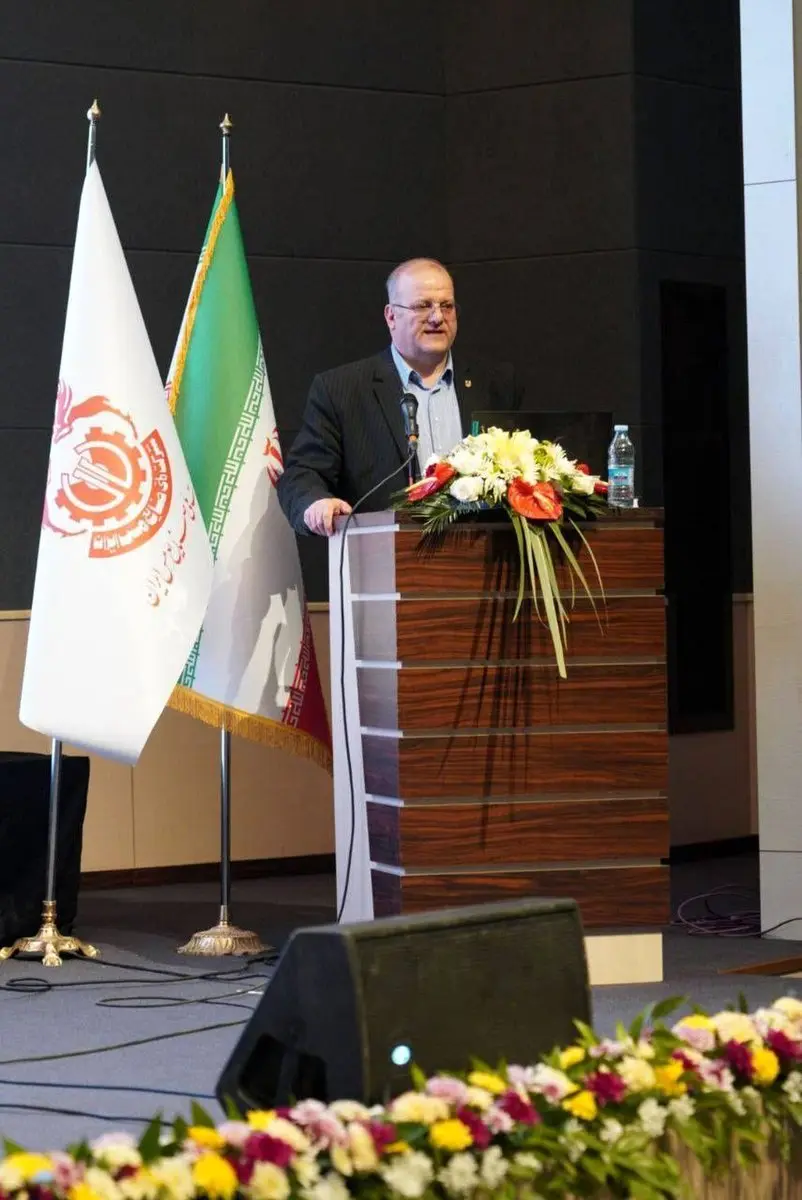 نشست تخصصی صنایع بزرگ و کوچک استان در تأمین نیاز زنجیره مس در کرمان برگزار شد