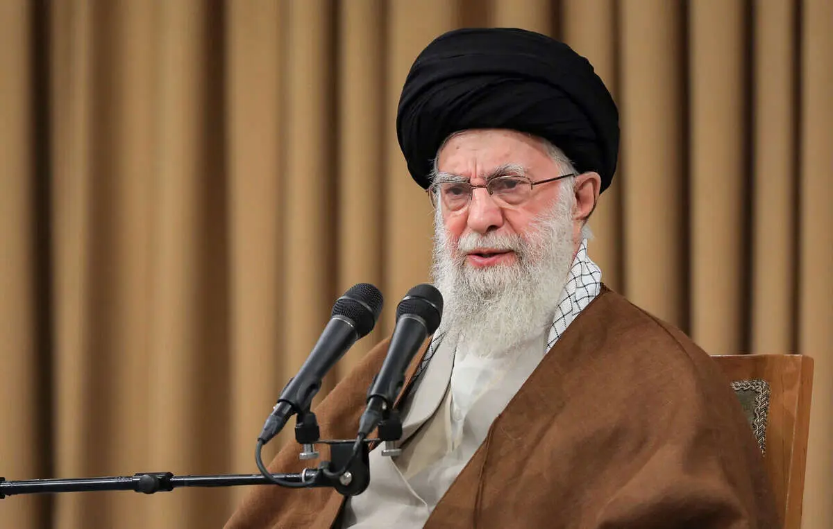 نماز عید فطر ۱۴۰۴ در تهران به امامت رهبر انقلاب | نماز عید فطر ۱۴۰۴ در تهران، زیر سایه نورانی رهبر انقلاب