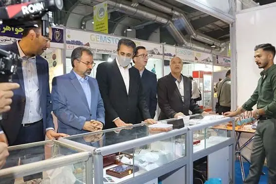 آقاجانلو: نمایشگاه گوهرسنگ ها؛ فرصتی برای معرفی ظرفیت ها و افزایش سهم ایران در تجارت جهانی