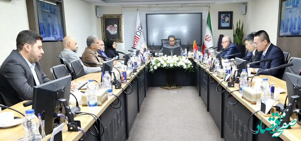 از ساخت نیروگاه خورشیدی تا توسعه زنجیره مس/ یو ژیانگ: اعلام آمادگی برای ارایه خدمات فنی و مهندسی به شرکت های زیرمجموعه ایمیدرو