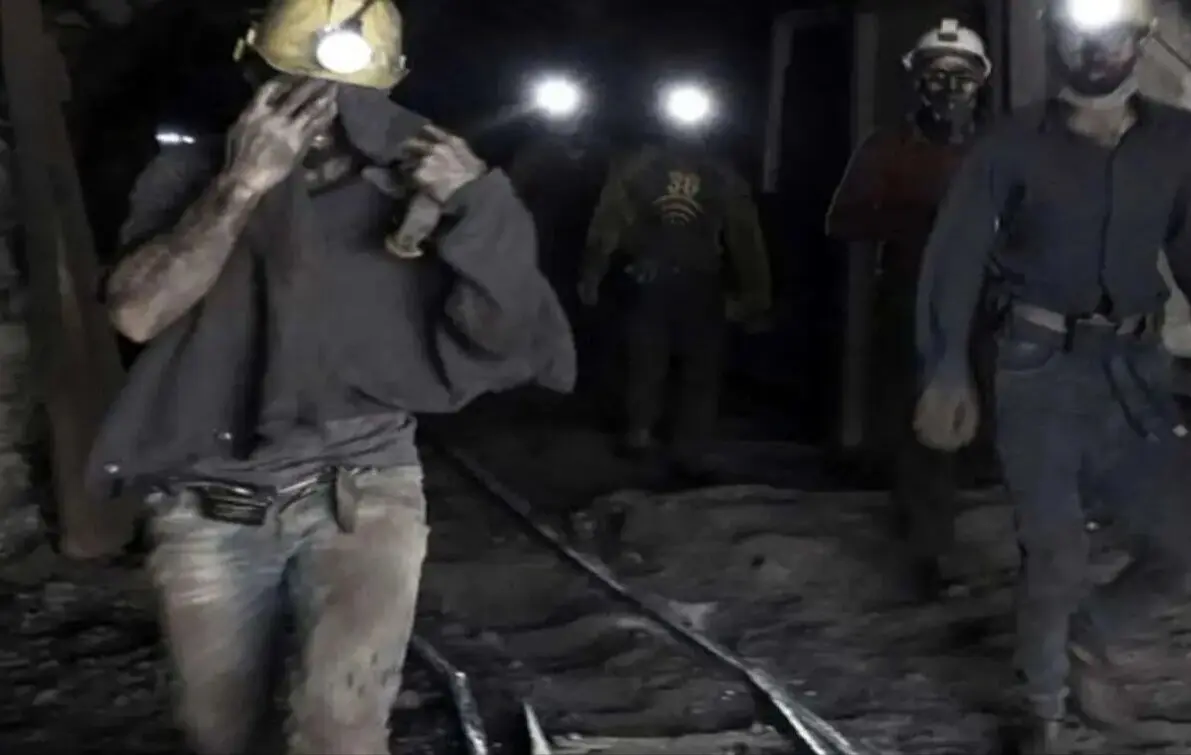 سرمایه‌داران به دنبال نابودی آیین‌نامه مشاغل سخت و زیان‌آورند | سرکوب کارگران راه حل نیست! 