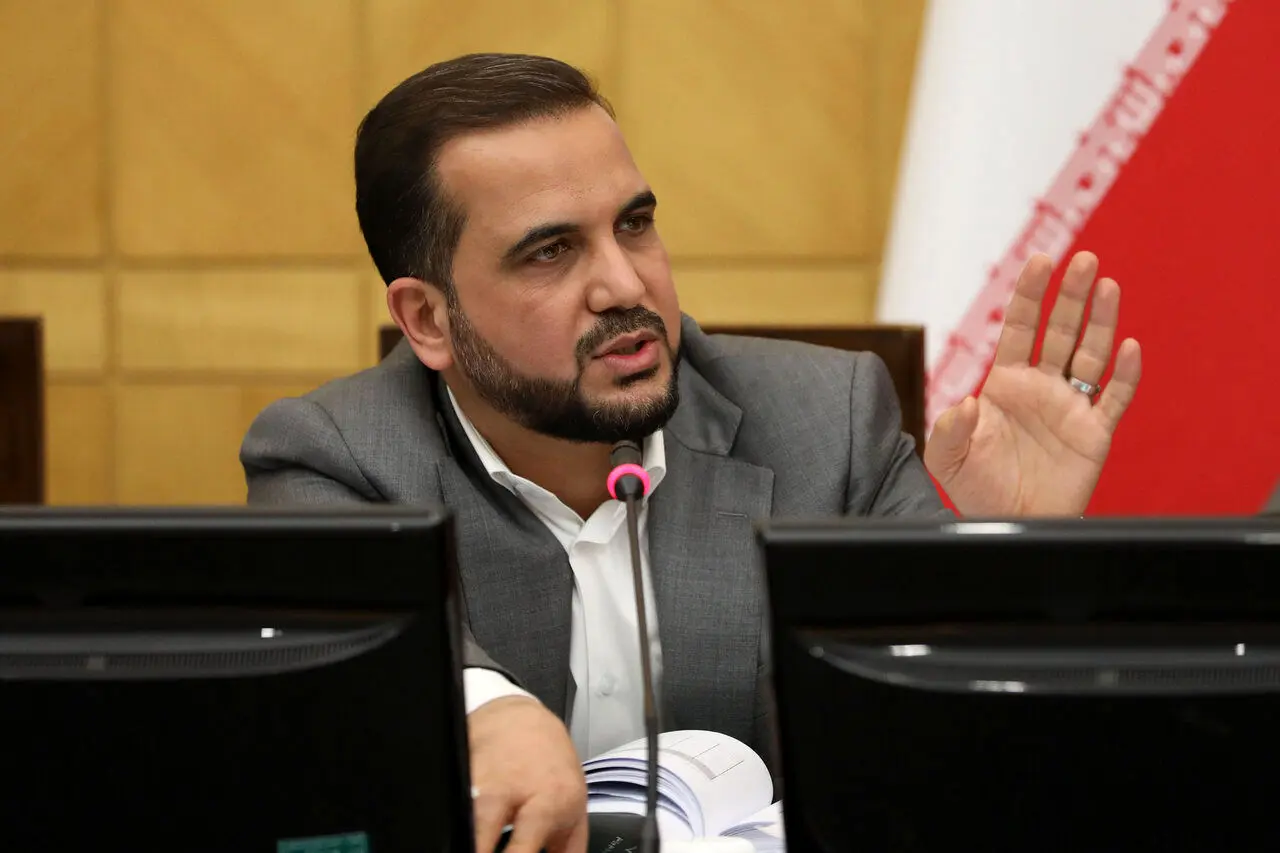 افزایش حقوق ۲۱ تا ۴۳ درصدی قطعی شد؛ «افزایش پلکانی» حذف نشده است