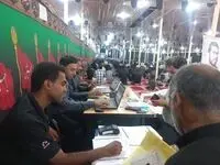 استقبال مردم از ثبت نام در سامانه سدف توسط میز خدمت مستقر در نماز جمعه