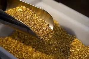 صعود تاریخ ساز قیمت طلا امروز ۱۰ تیر ۱۴۰۴ / افزایش ۹۵۷ هزار تومانی طلا ۱۸ عیار تمت تاثیر خبر احتمال شروع حملات ایران و اسرائیل