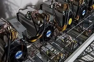 تعرفه نجومی برق ماینرها؛ مسکن موقت برای شبکه‌ فرسوده یا دروازه تازه‌ رانت انرژی؟