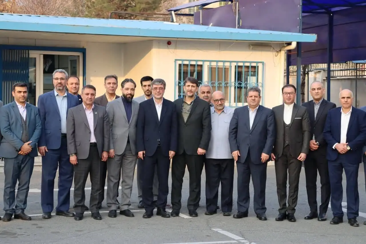 بازدید دکتر جباری از شعبه خسارت کرج و هشتگرد بیمه ایران