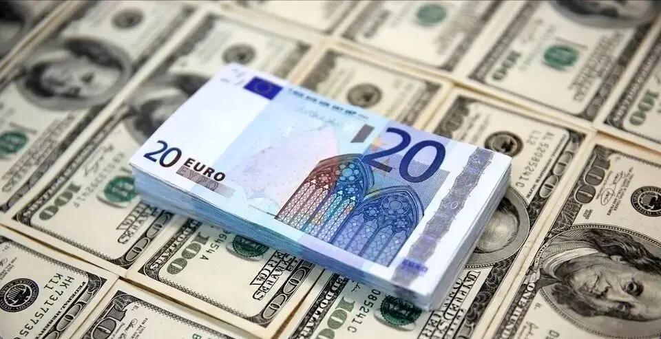 قیمت دلار، یورو در مرکز مبادله امروز سه شنبه ۳ تیر ۱۴۰۴ در شرایط طوفان حملات ایران به اسرائیل