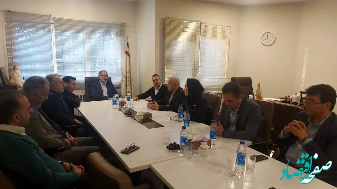 مدیرعامل بانک صنعت و معدن: قدردان تجربه و دانش پیشکسوتان بانک هستیم