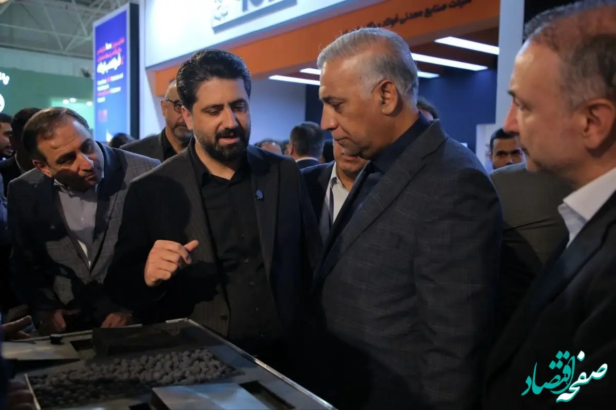 بازدید امیر دکتر صادقی؛ مدیرعامل ساتا از غرفه فولاد غدیر نی‌ریز در نمایشگاه متافو