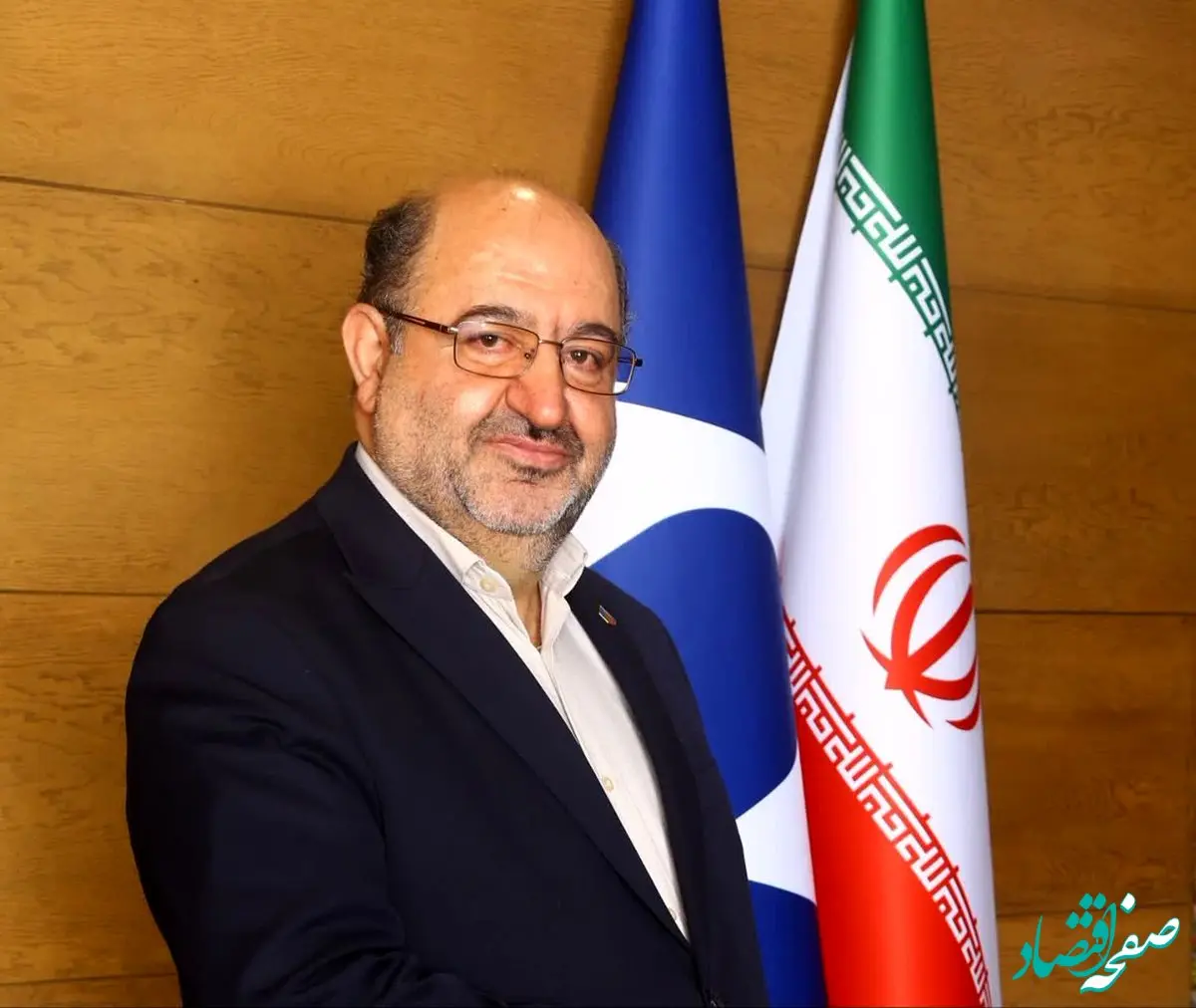 آینده این مرز و بوم با حضور پای صندوق‌های رای ساخته می‌شود