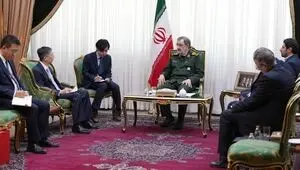 رضایی: تنگه هرمز بسته می‌ماند 