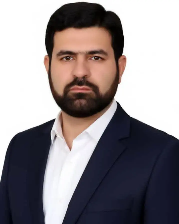 مکتب مدیریتی حاج قاسم: الگویی برای مدیریت میدانی و مسئولیت‌پذیر