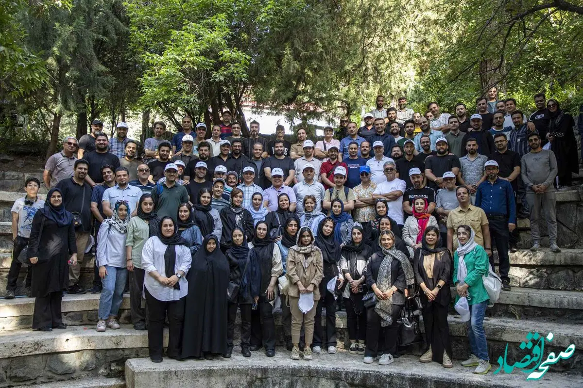 دیدار صمیمانه مدیرعامل رفاه با همکاران شرکت در گردهمایی جمشیدیه