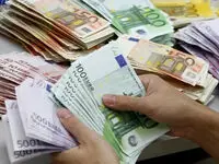 ممنوعیت جدید بانک مرکزی؛ تسهیلات برای خرید طلا، دلار و رمزارز ممنوع شد