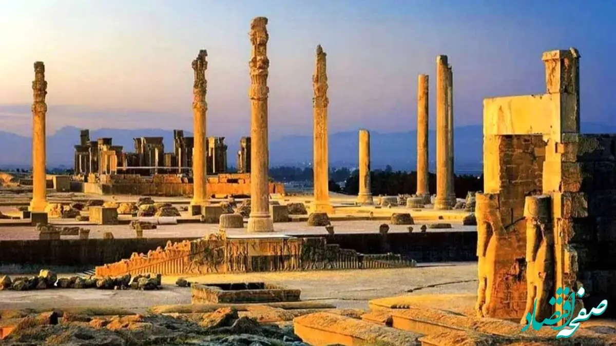 چگونه تخت‌جمشید 170 سال پیش به تصویر کشیده شد؟