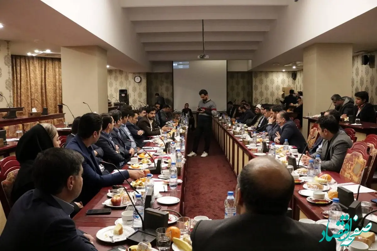 تجلیل از مشتریان ارزنده بانک‌ قرض‌الحسنه مهر ایران در استان کرمان