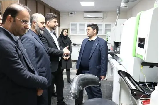 حضور مدیرعامل گروه تامین و فرآوری مواد معدنی فولاد مبارکه در مرکز تحقیقات یزد
