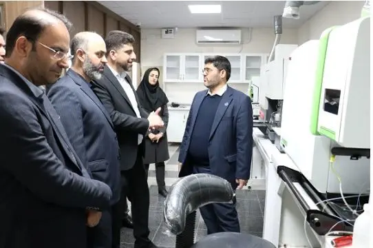 حضور مدیرعامل گروه تامین و فرآوری مواد معدنی فولاد مبارکه در مرکز تحقیقات یزد