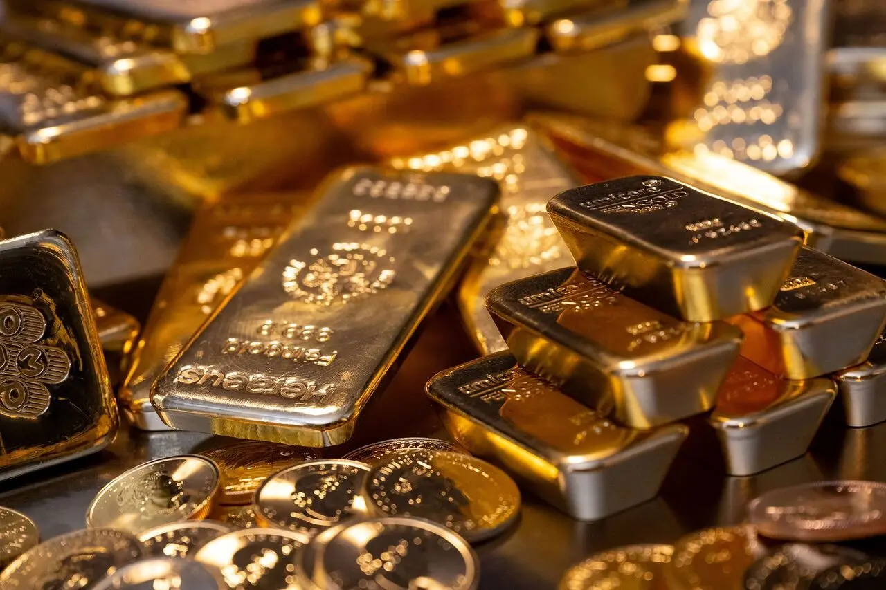جدیدترین قیمت طلا آبشده نقدی امروز دوشنبه ۲۵ فروردین ماه ۱۴۰۴ + جدول + آخرین تغییرات