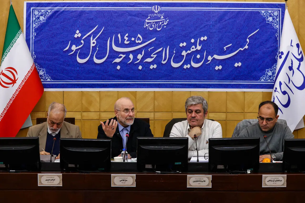 باید بتوانیم قدرت خرید مردم را افزایش دهیم بدون آن که نقدینگی و پایه پولی افزایش یابد