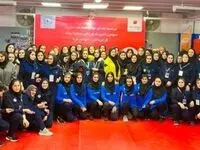 مدال طلای مسابقات دارت بانوان به تیم بیمه متقابل کیش اهدا شد