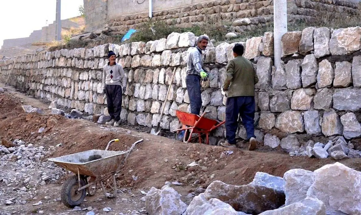 اجرای پروژههای عمرانی در ۳۰ روستای شهرستان ورزقان/مجتمع مس سونگون حلقه پیوند آبادانی در روستایهای ورزقان