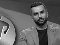 عکس مادر محمد حسین میثاقی بهمراه نوه اش