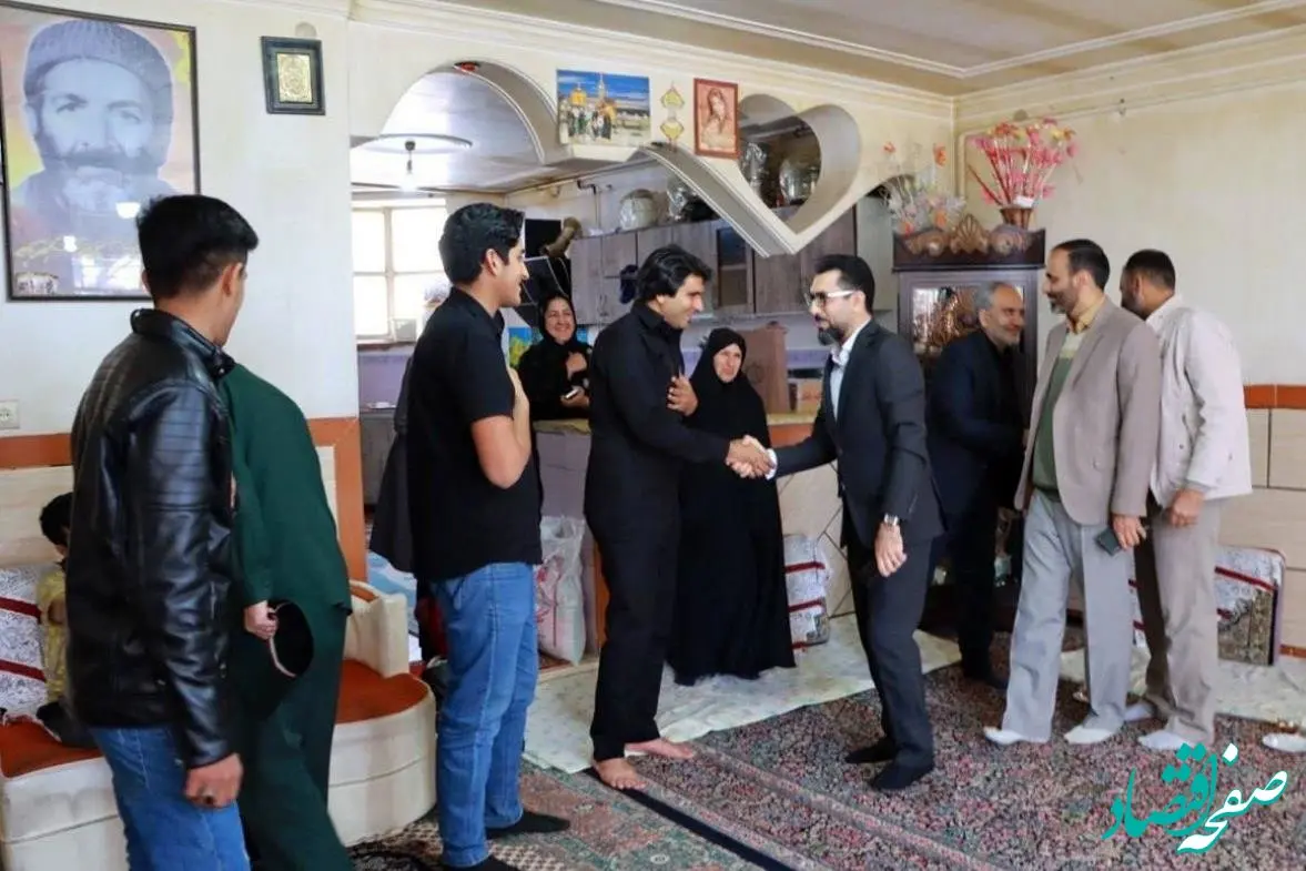 دیدار مشاور مدیرعامل شرکت مس با خانواده‌های شهیدان حادثه تروریستی کرمان