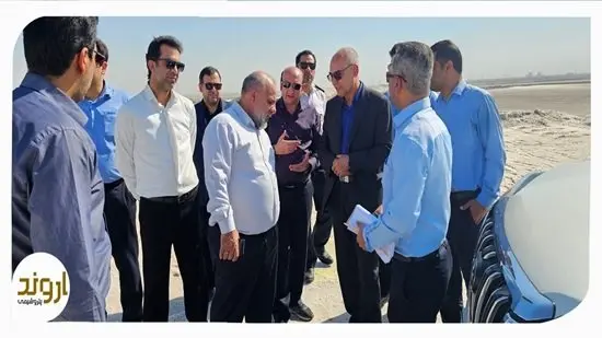 مدیرعامل و اعضای هیئت مدیره شرکت پتروشیمی اروند از حوضچههای استحصال تولید نمک بازدید کردند