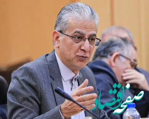 مانع اجرای سیاست‌های همتی، بی‌انضباطی مالی و ناهماهنگی تصمیم‌گیران است