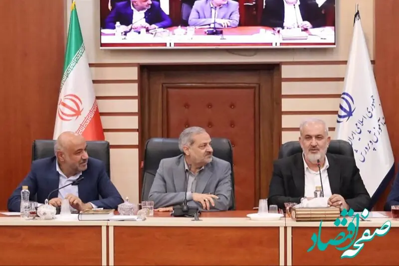 آموزش و پرورش در اصلاح فرهنگ بدمصرفی برق نقش کلیدی دارد/ آمادگی وزارت نیرو برای آگاهی بخشی به دانش آموزان و معلمان در خصوص صنعت آب و برق