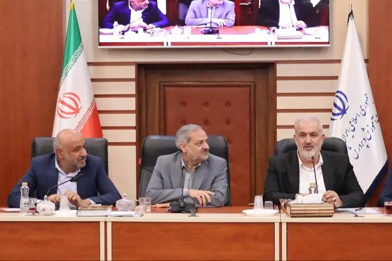آموزش و پرورش در اصلاح فرهنگ بدمصرفی برق نقش کلیدی دارد/ آمادگی وزارت نیرو برای آگاهی بخشی به دانش آموزان و معلمان در خصوص صنعت آب و برق