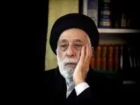 تصویری خاص از مسعود پزشکیان در منزل برادر رهبر انقلاب