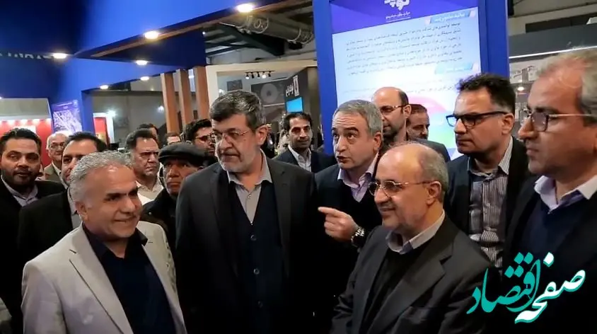 ویدئو: بازدید استاندار یزد و معاون معدنی وزارت صمت از غرفه چادرملو در نمایشگاه معدن استان یزد