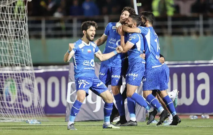 واکنش جالب باشگاه استقلال به بیانیه پرسپولیس؛ شش گل آفساید زده‌اید!