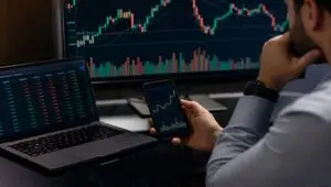 زنگ خطر برای بورس، خروج ۲.۲ همتی پول حقیقی در یک روز / مقصد پول‌ها کجاست؟