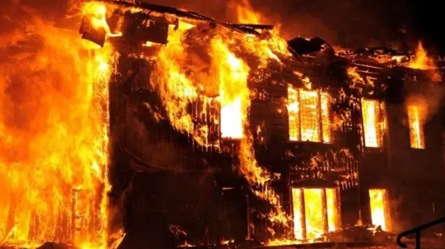 علت حریق در واحد شمس جاوید آبادان اعلام شد