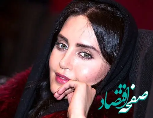 ویدئو تبریک هنری و متفاوت الناز شاکردوست برای شب یلدا ؛ چقدر با احساس شعر خوند!