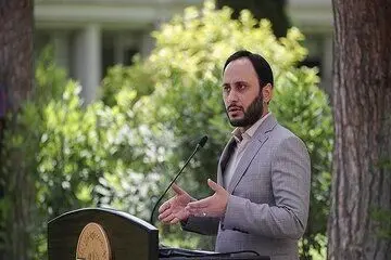 جزئیات اختلاف بین دولت و مجلس از عرضه خودرو در بورس تا افزایش قیمت نان به گفته سخنگوی دولت رئیسی