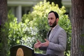 جزئیات اختلاف بین دولت و مجلس از عرضه خودرو در بورس تا افزایش قیمت نان به گفته سخنگوی دولت رئیسی