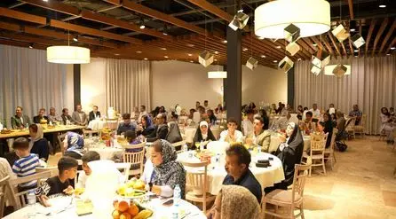 جشن روز کارگر در پتروشیمی کارون؛ از تلاش همکاران و همراهی خانواده‌‌ها قدردانی شد