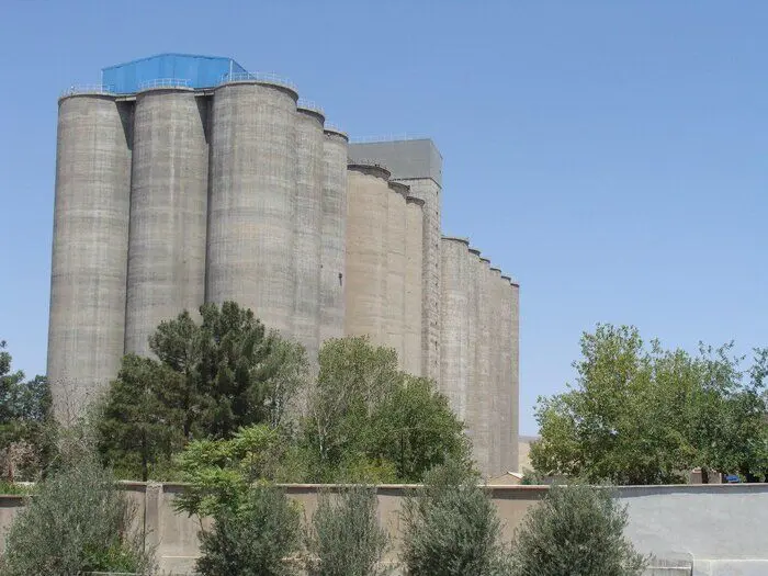 آخرین خبر از واردات هزاران تُن گندم کیفی به استان قم