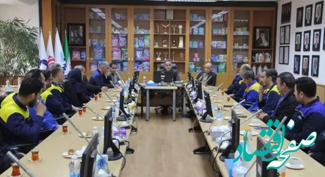 تقدیر از کارکنان برگزیده واحدهای تولیدی پاکسان| مدیرعامل: کارگران پیشرانان اصلی تولید هستند