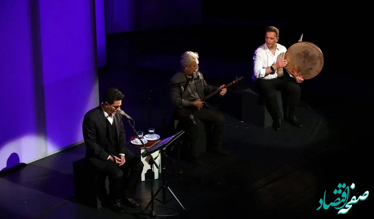 تصویر جنجالی و خاص محمدجواد ظریف و فردوسی پور در یک مراسم / این دو فرد معروف هم بودند