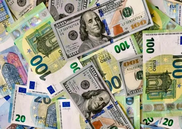 دلار و یورو در بازار به ثبات رسید؟ | صعود نسبی نرخ ها در مرکز مبادله