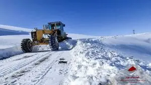 صبانور در کنار مردم کرانی؛ برف‌روبی و امدادرسانی به جاده‌های روستایی بیجار