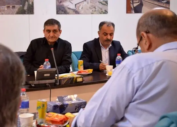 دستور خانزادی در بازدید میدانی: کار سه‌شیفته شود، پل باید به بهمن برسد