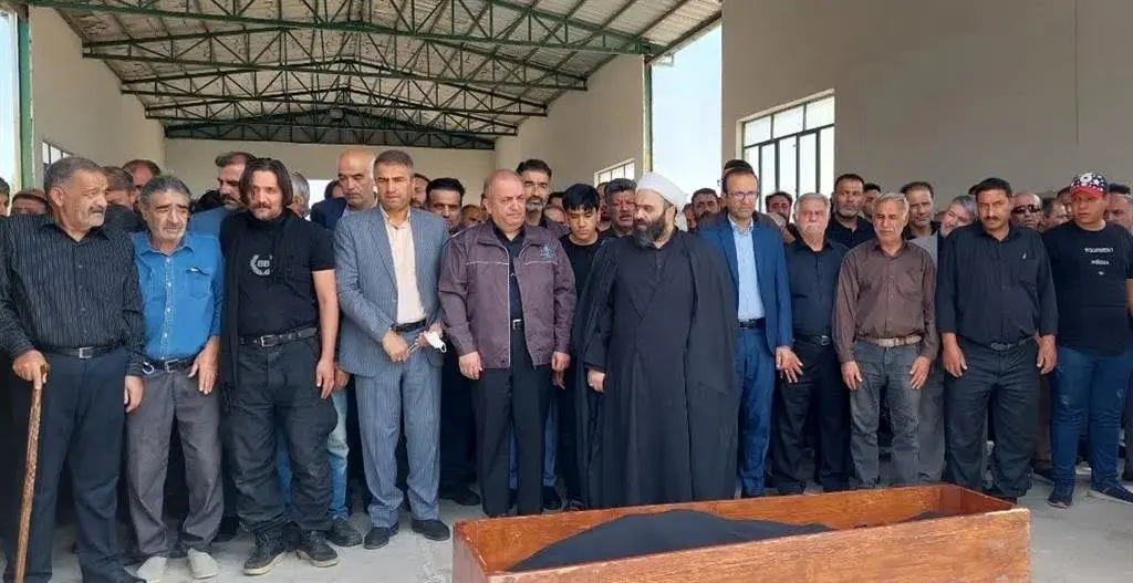 حضور مدیرعامل ذوبآهن در تشییع معدنکاران البرز شرقی