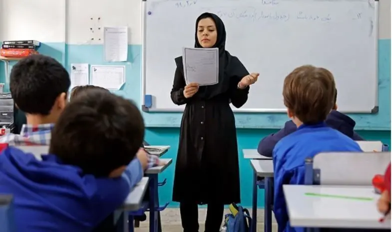 معلمان بخوانند | سن بازنشستگی معلمان اعلام شد