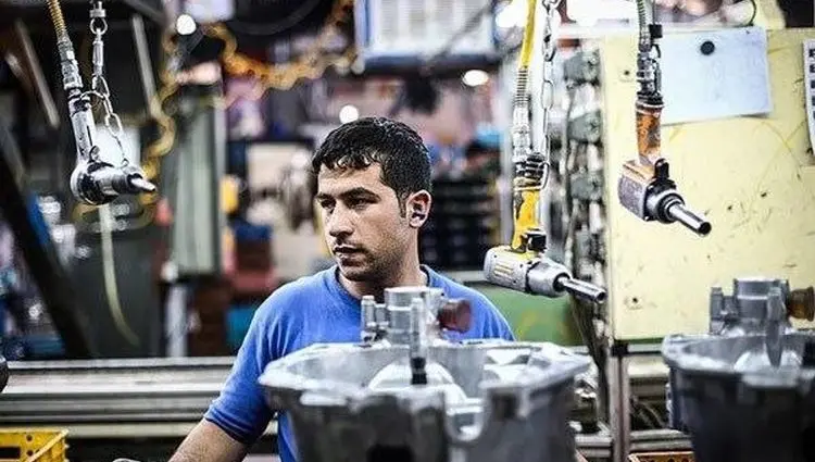 آخرین خبر از نحوه محاسبه دستمزد کارگران مشمول طبقه بندی امروز یکشنبه ۲ فروردین ۱۴۰۵ | تعیین تکلیف قراردادهای کار در شرایط جنگ